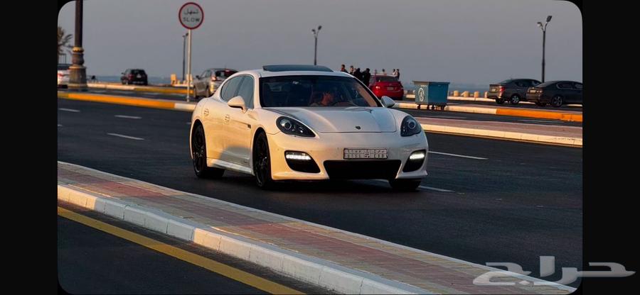 بورش باناميرا الموديل 2012الون الخارجي ابيض الون جملي فاتح63655057189762110