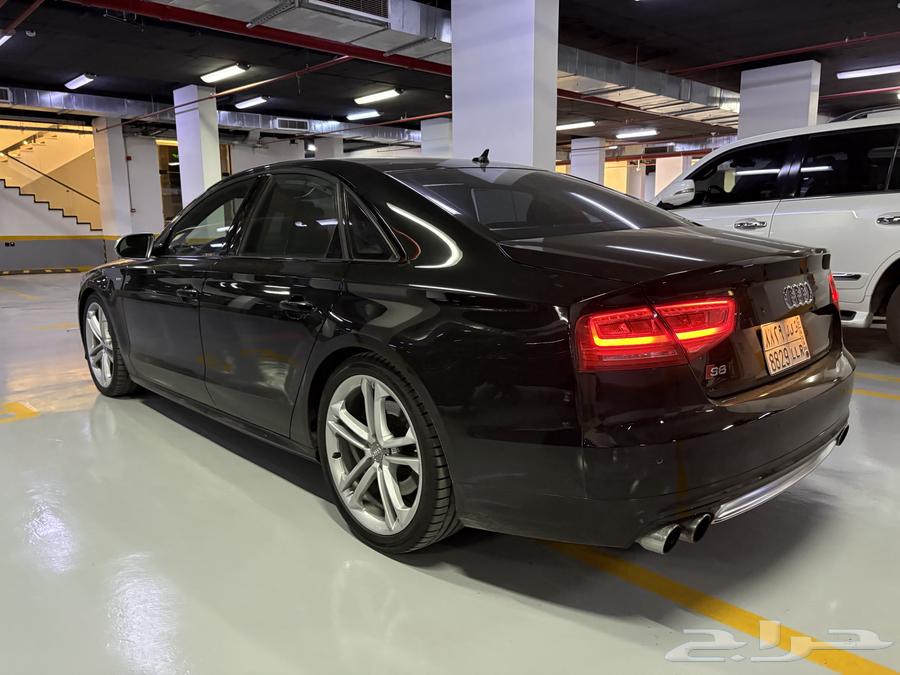 Audi S8 201363655054699265113