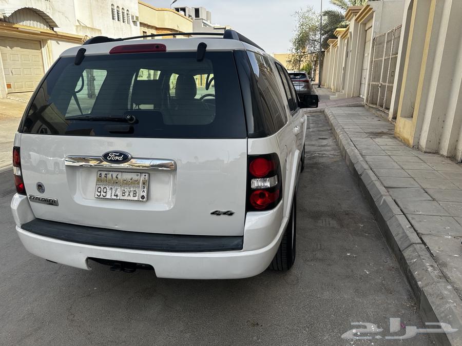 Ford Explorer 201063655042451713114