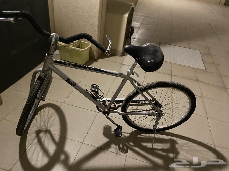 للبيع سيكل Fuii جدأ جدأ رهيب والجنزير خفيف يسرع بسرعه جميل63620836814083114