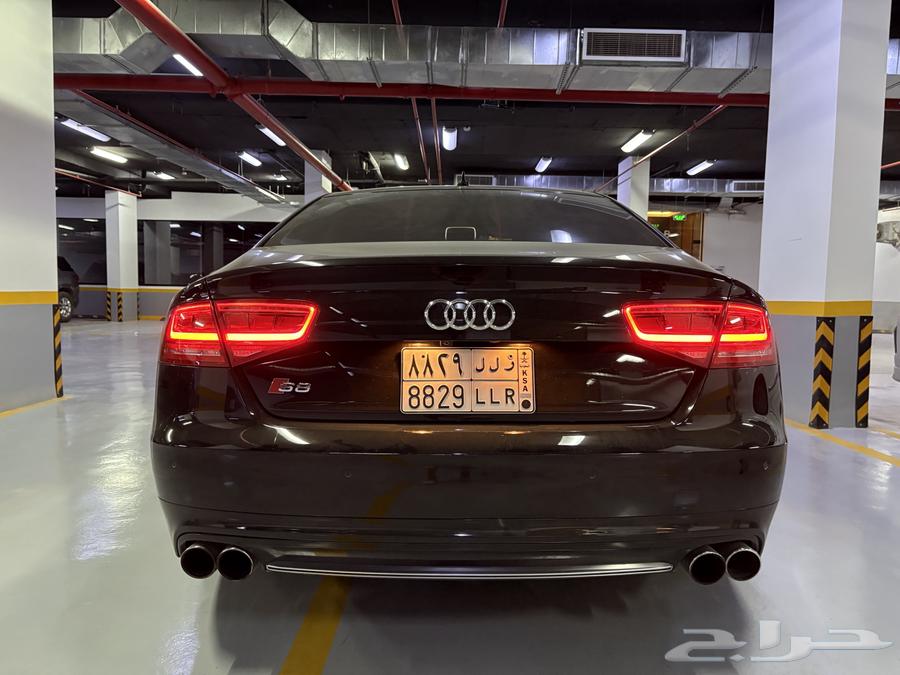 Audi S8 201363655054699265111