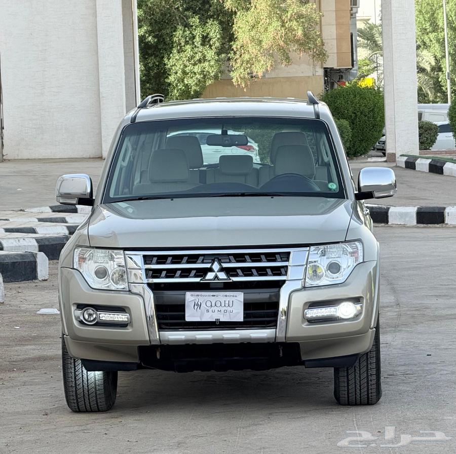 باجيرو 2020 GLS نضيف مره منوه63654927404419110