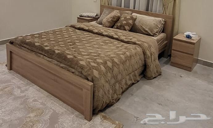 Single and a half bed with clean mattress and side drawers63620263202819112