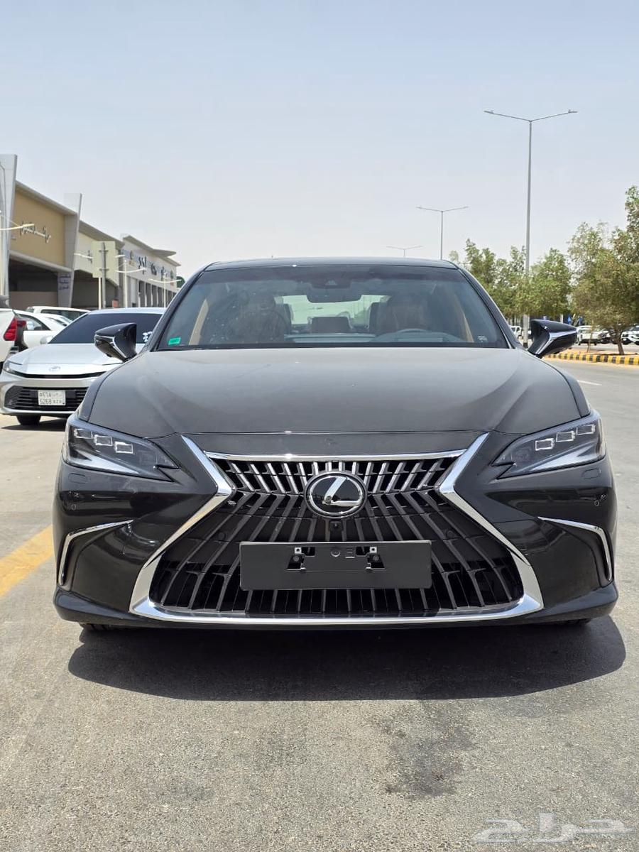 لكزس ES 350. كويتي. DD. 2025. بالكاش والاقصاد63654929684866112
