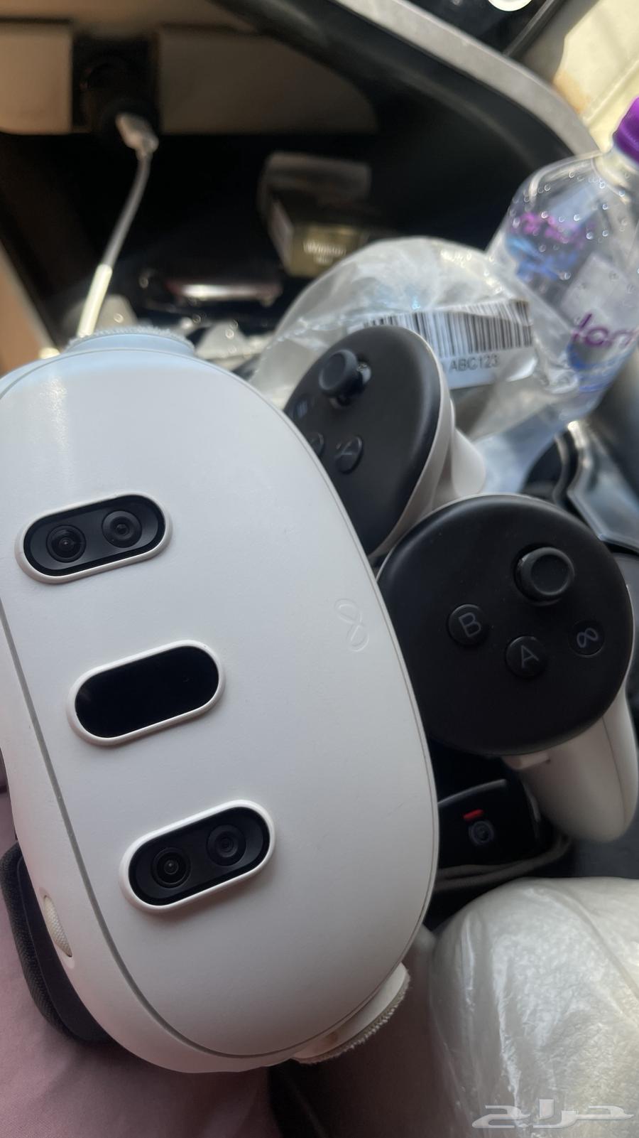Meta Quest 3 Virtual Reality Headset63654943903105111
