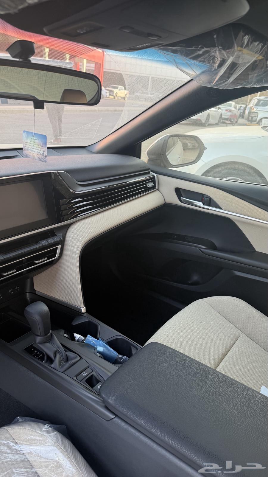 عرض خاص كامري 2025 E بنزين سعودي63655169924225114