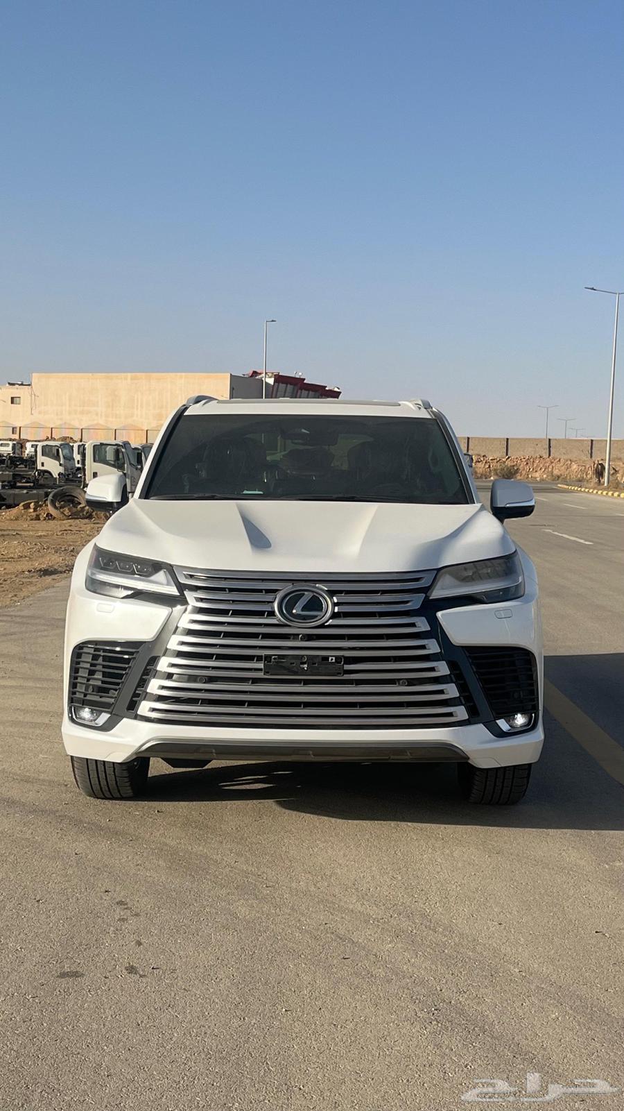 لكزس LX600BB 2025 ابيص )(اسود عرض اليوم63655070414466110
