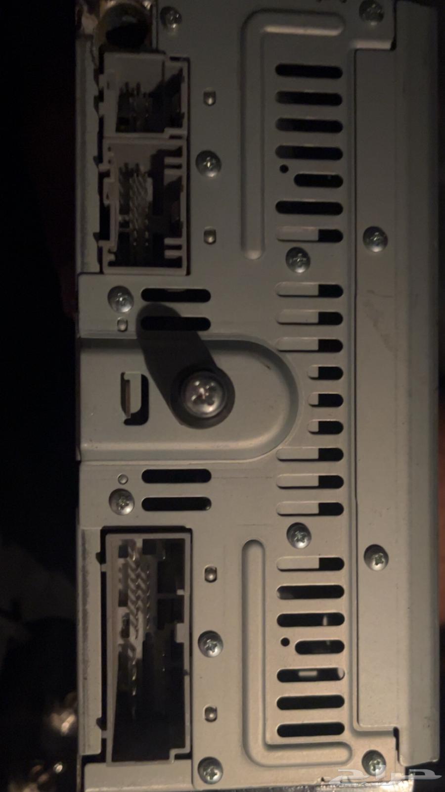Original Ford radio for sale, contact the number63656767506563112