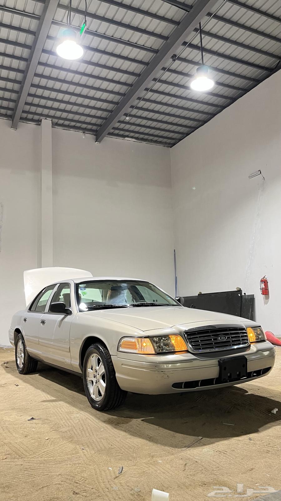 Ford Crown Victoria 201163655179120770110