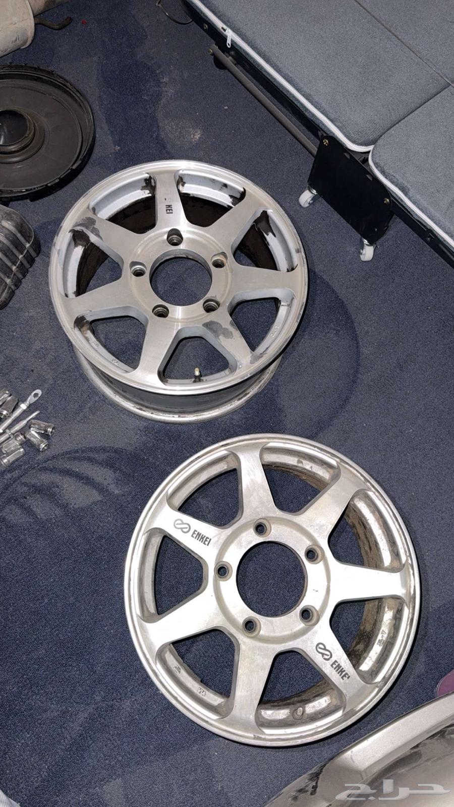 Enkei and Borbet rims 2 and 2 inch 16 seven spoke with bolts63657391300865111