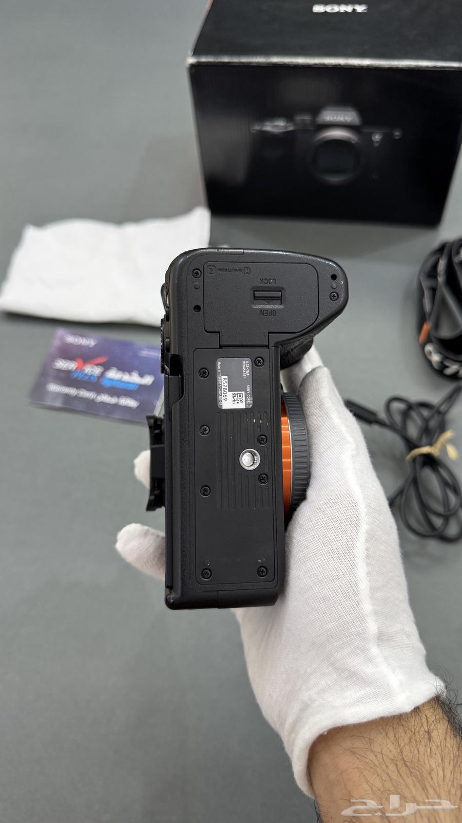 (Sold) Sony A7 IV camera, very clean63655096362883114