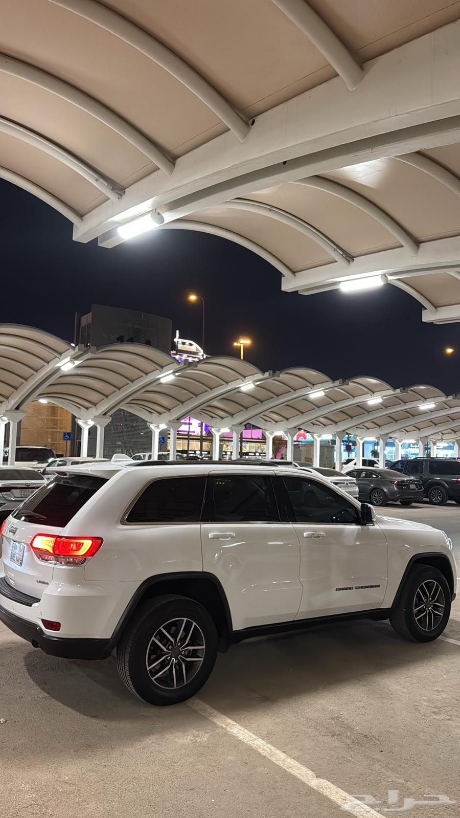قراند شيروكي63655168778627114