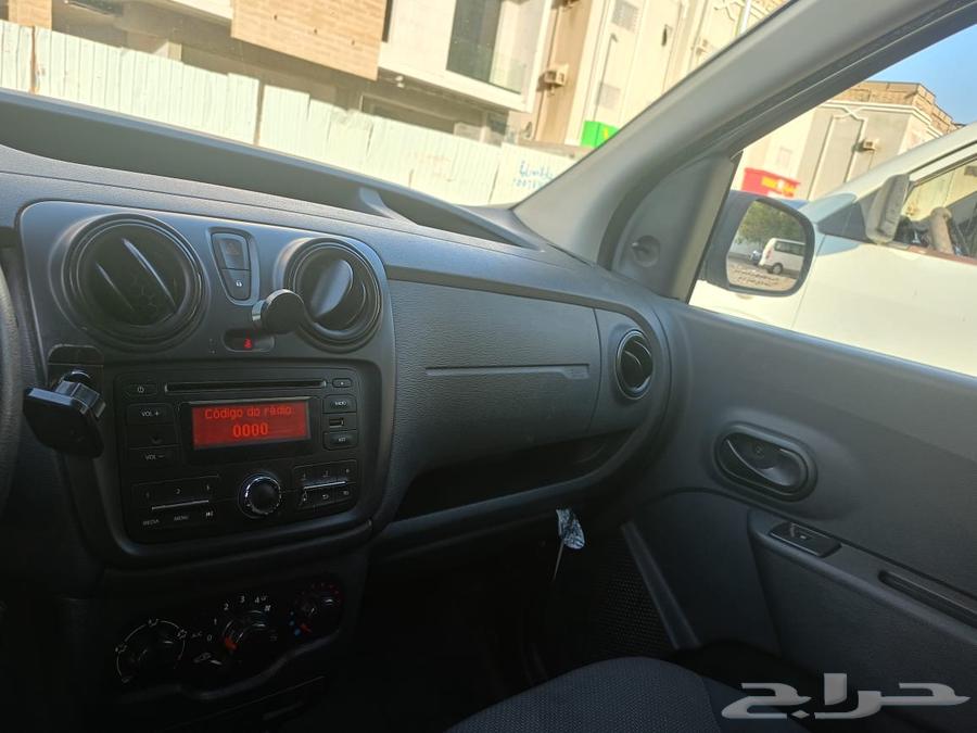سيارتين مجهزه للمطاعم رينو 202263655174351363114