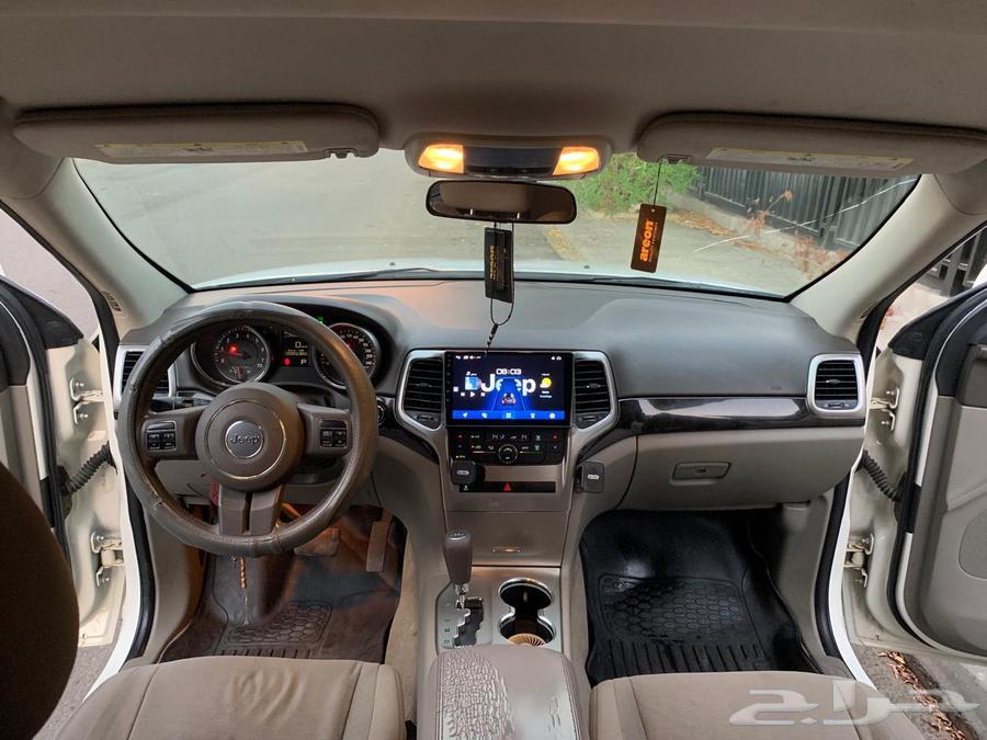 2012 Jeep Grand Cherokee Laredo 6 Cylinder63655161914369112