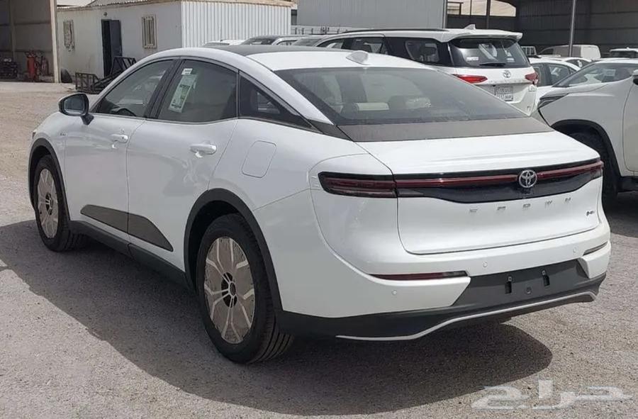 تويوتا كراون 2026 بريميوم ابيض داخلي بيج63655282391939113