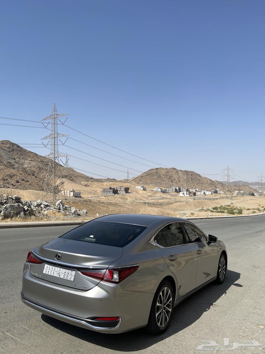 Lexus 202263655159967746110