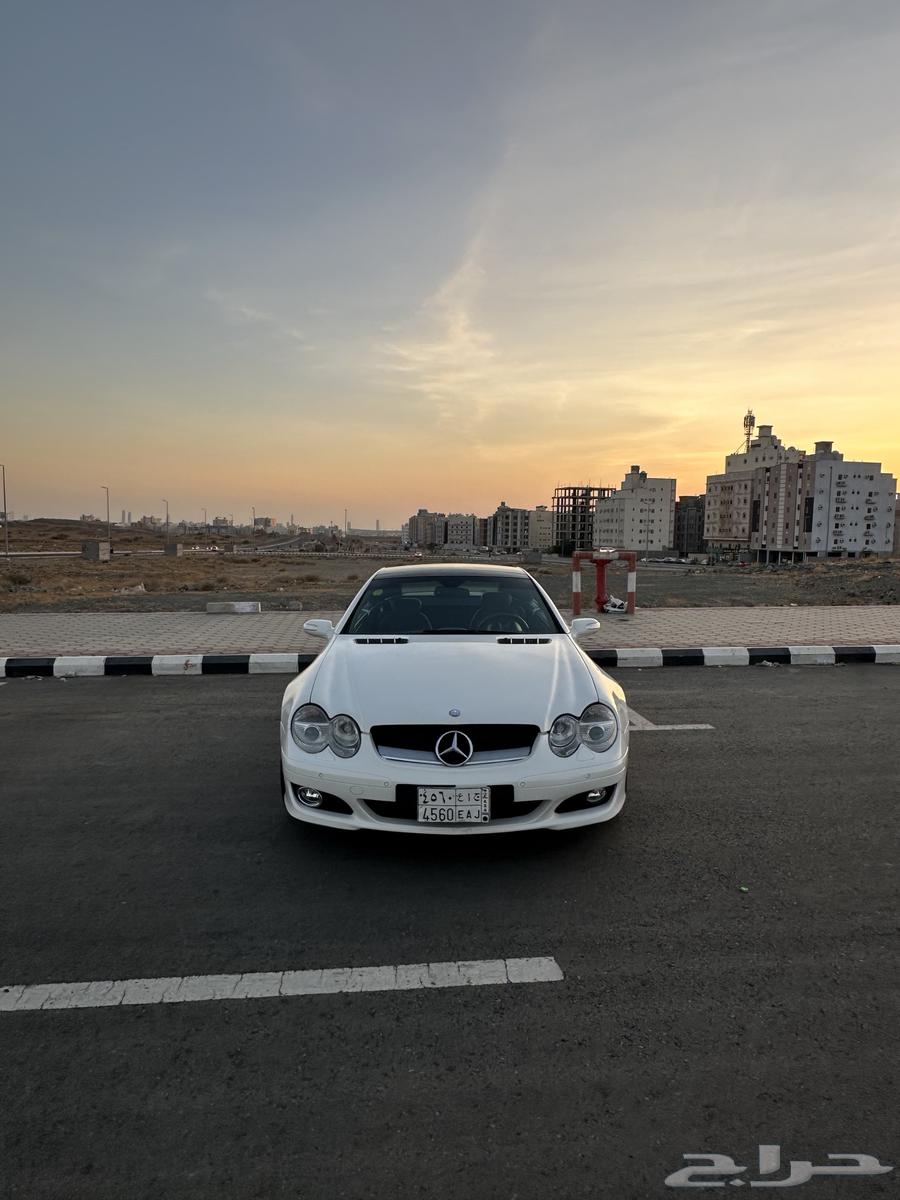 For sale Mercedes SL350 very clean, low mileage63655167083011112