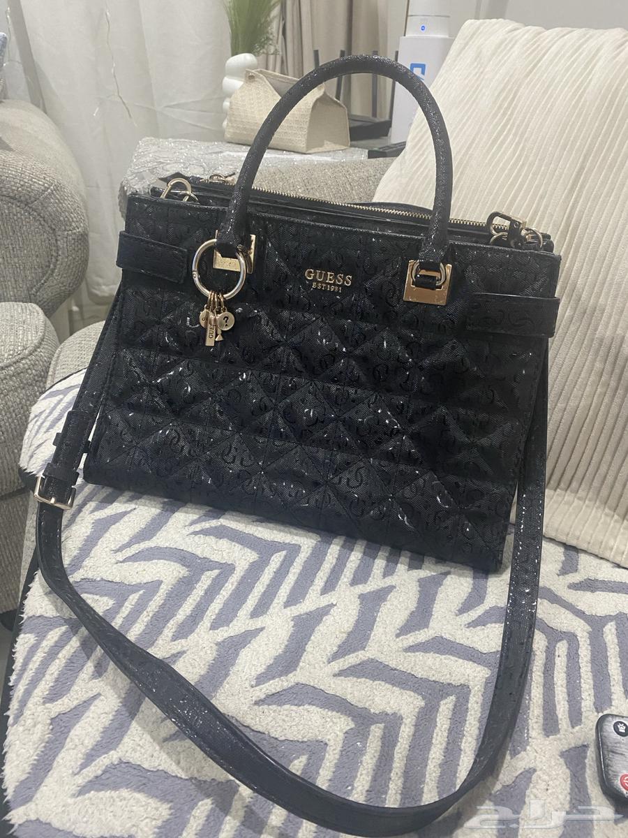 شنطة جس اصلية تم شراءها من محلguess مستعمل نظيف 150 ريال63396598689411112