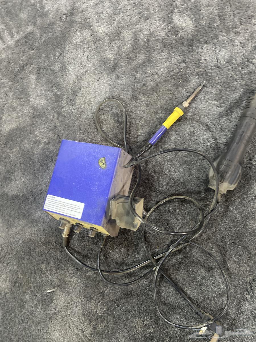 Welding device63654943638657111