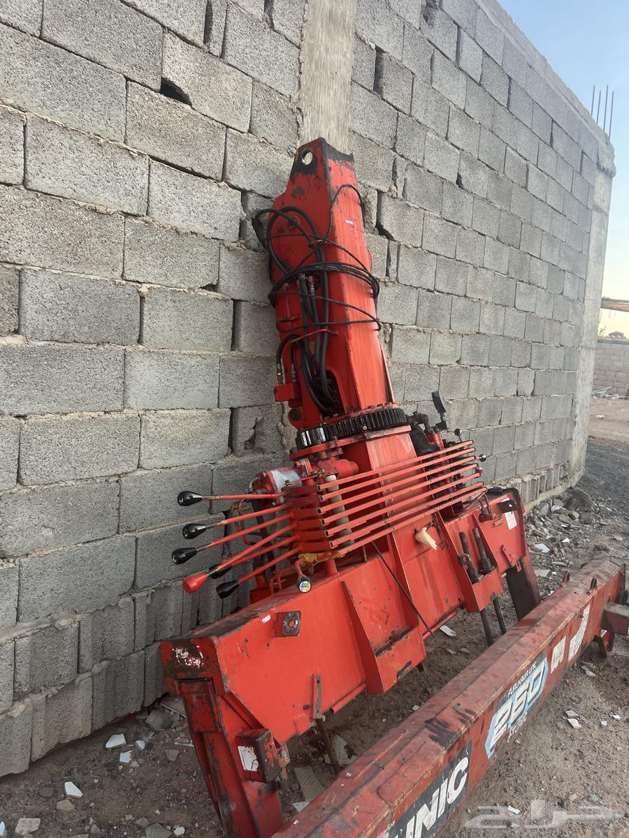 ونش هيدروليك للبيع طنين ونص نظيف شرط63655680951043112