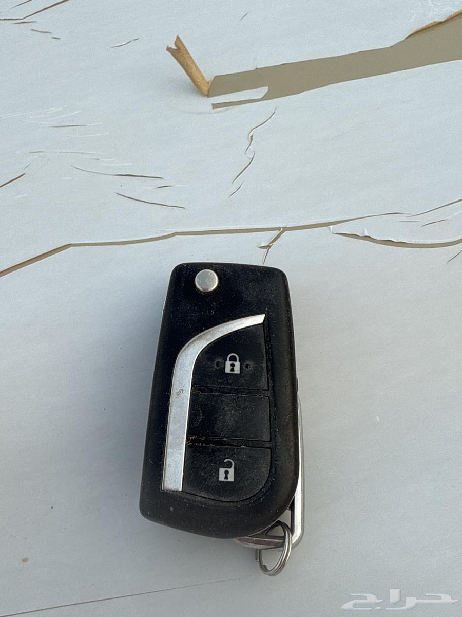 Full and half-full Hilux key63655290604547113