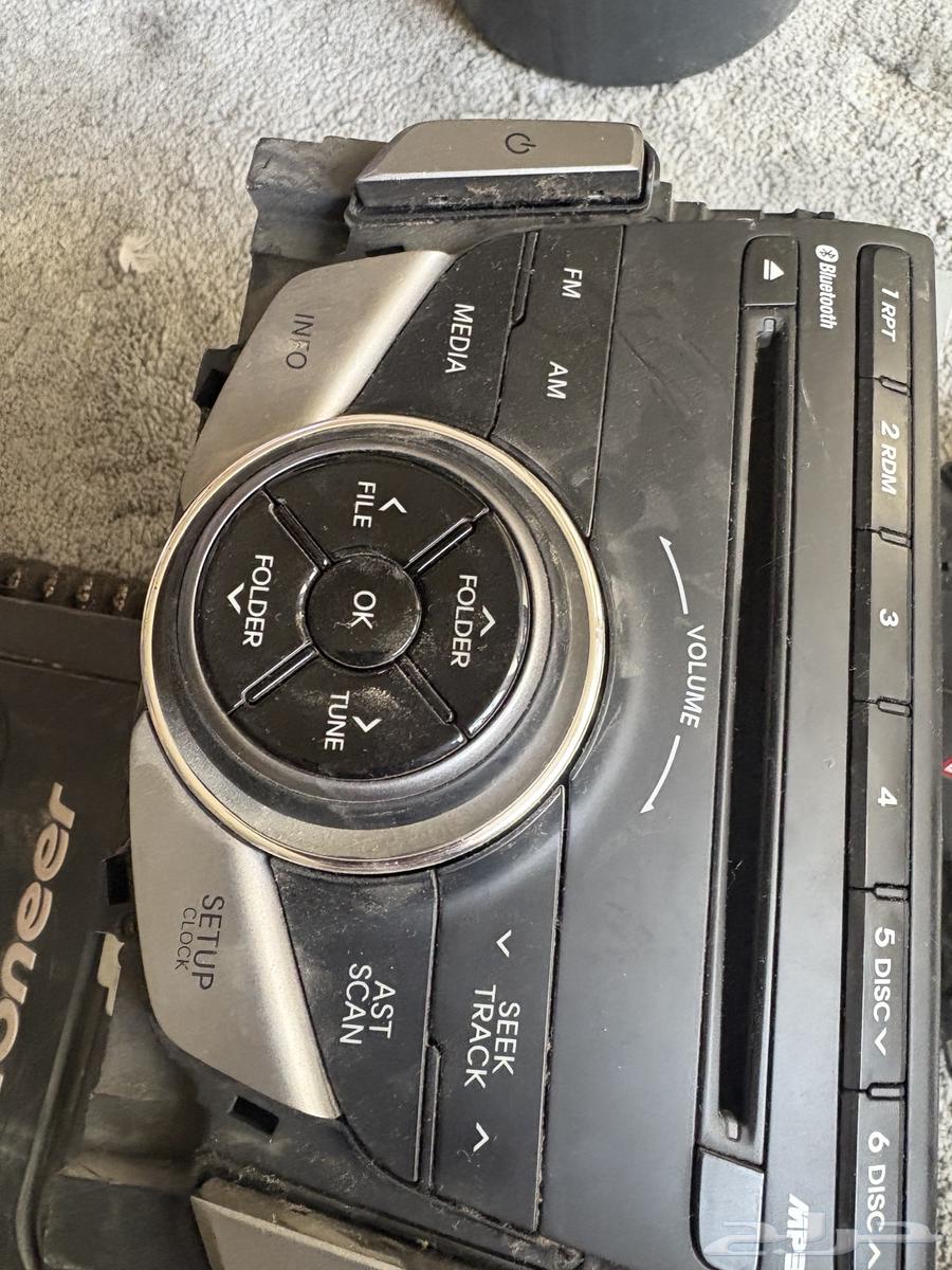 Azera 2012 Modem and Spare Parts and Amplifier63654954794113110