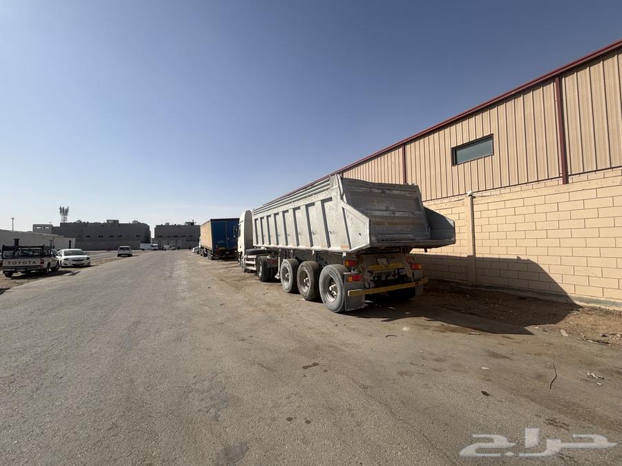 Three-axle dump truck box for sale, bid 30, nearby offer63657475816578112