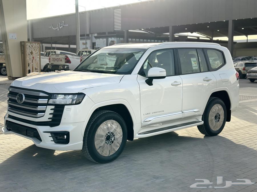 Toyota Land Cruiser 2025 Model Imported to Kuwait at Lowest Price in Full Specification63655187725058111
