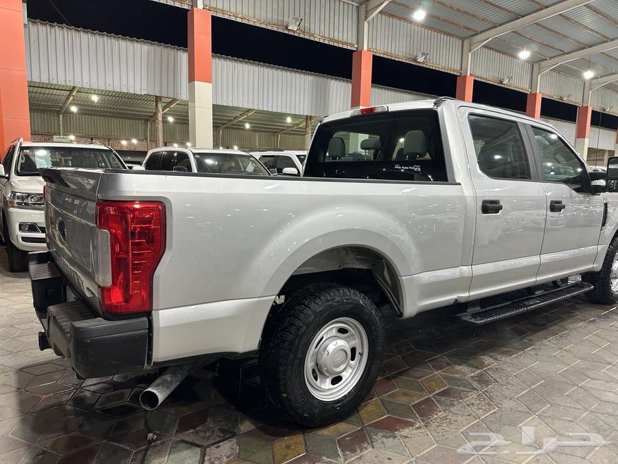 فورد F350 201963655158295170112