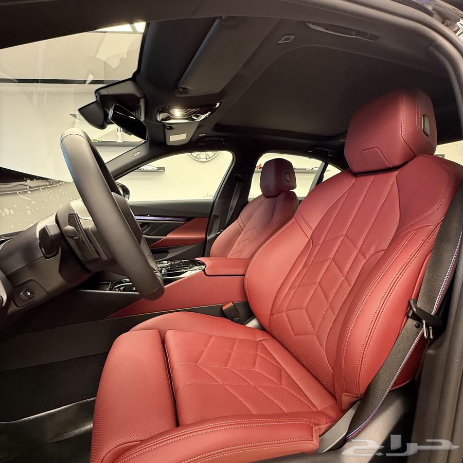 جديد الفئة الخامسة BMW 520i 202663655162237443114