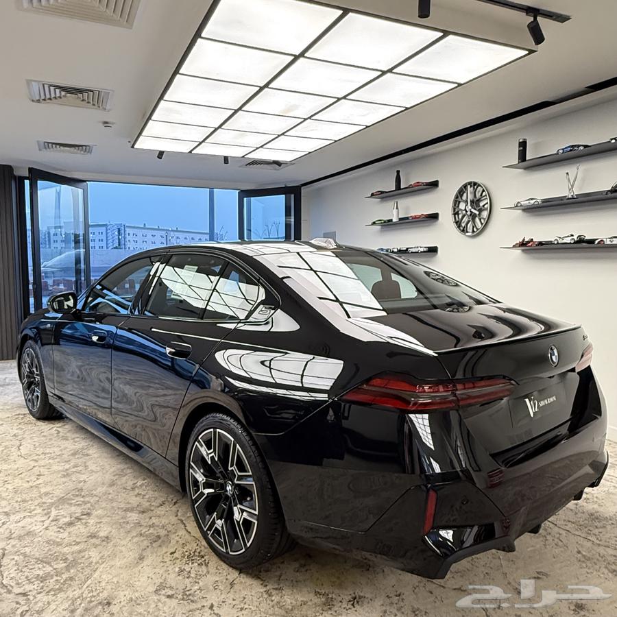 جديد الفئة الخامسة BMW 520i 202663655162237443112