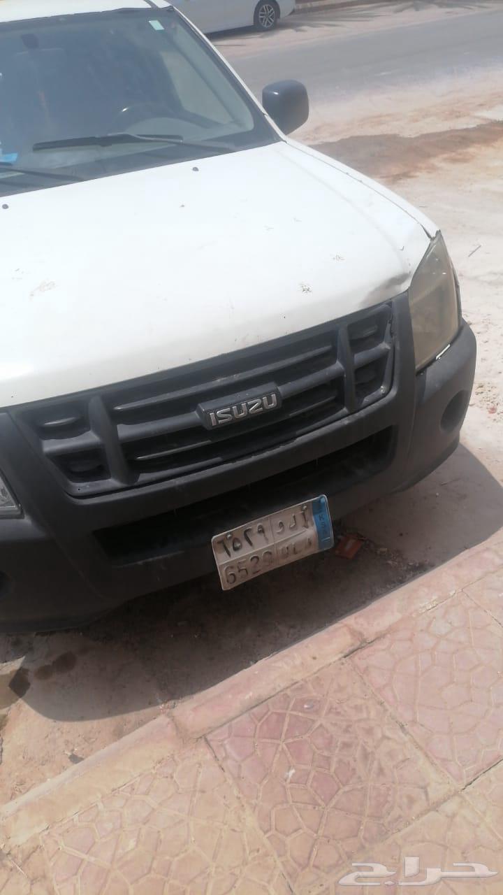 Isuzu car model 201263655165634050113
