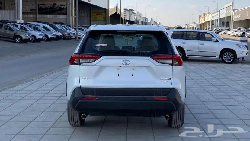 RAV4 LE Double Gasoline White 202563655163824643111