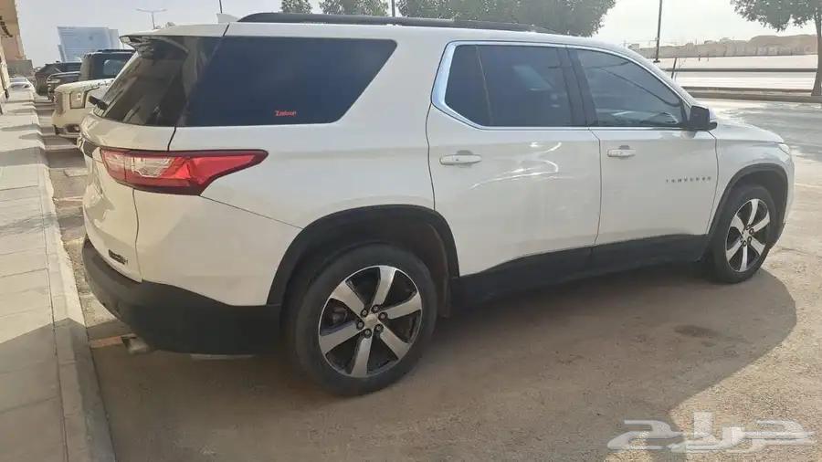 Chevrolet Traverse in excellent condition for family use, model 202063657033619330112