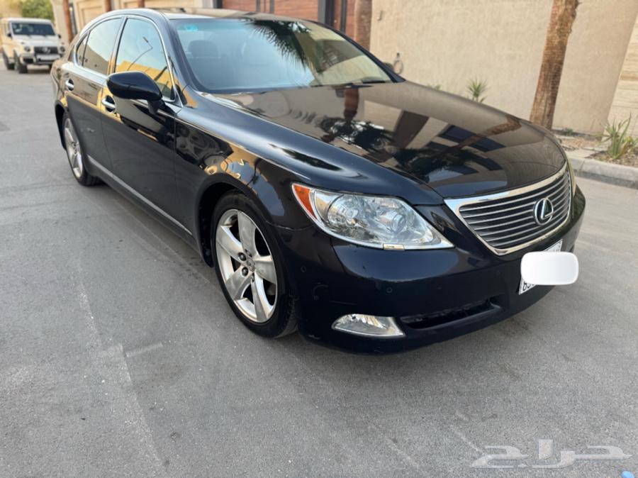 Lexus LS460 - American63656114808323111