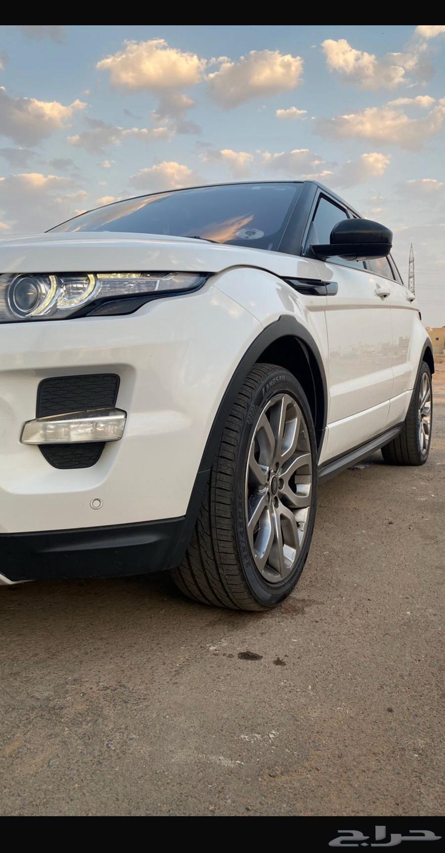 Land Rover Evoque Red Interior63655063827843114
