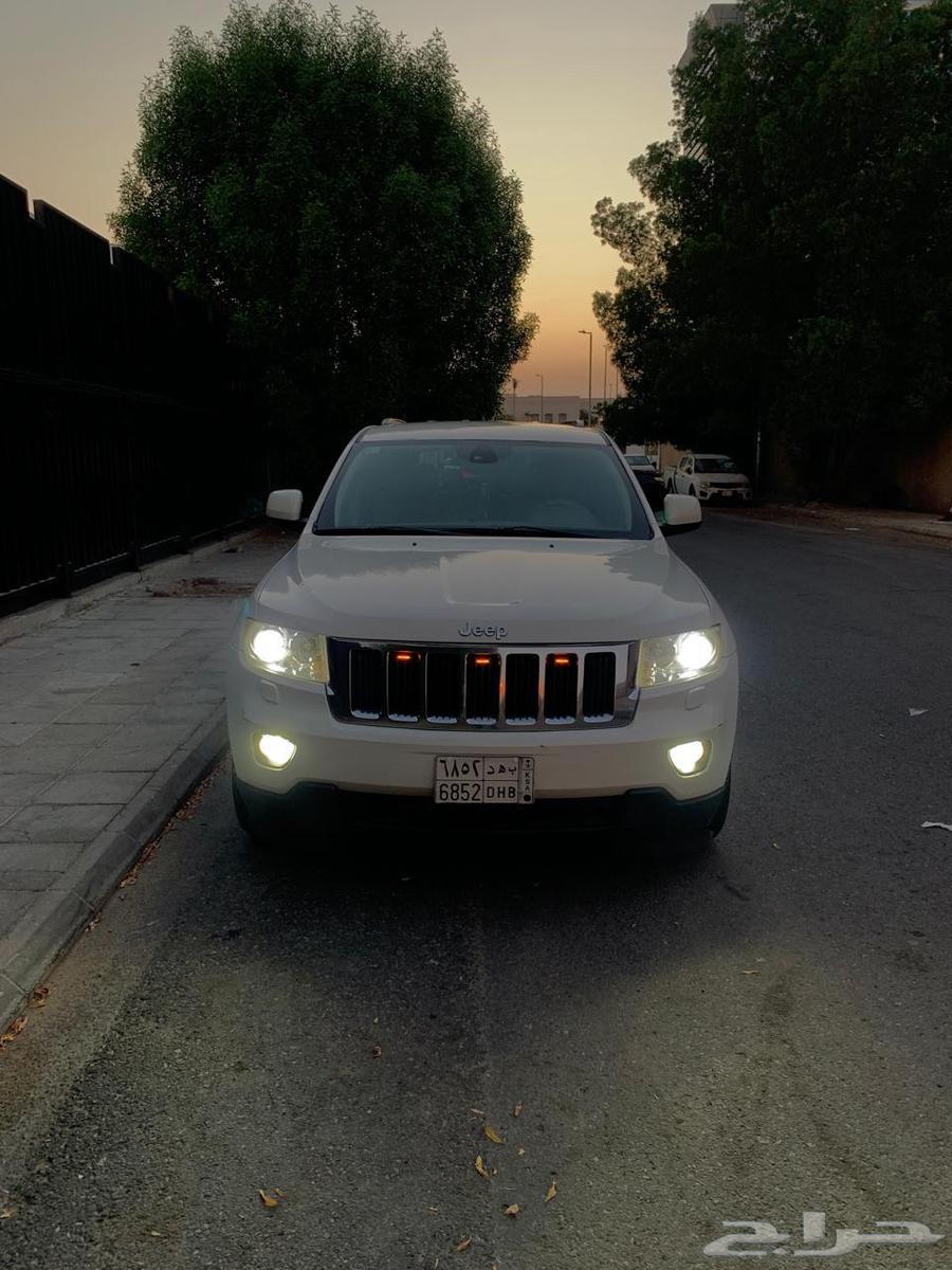2012 Jeep Grand Cherokee Laredo 6 Cylinder63655161914369111