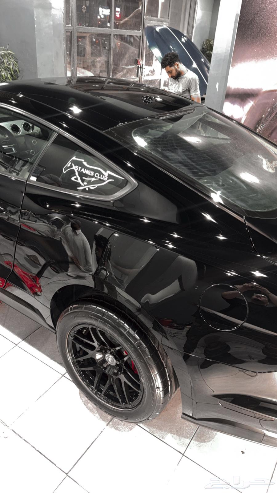 Ford Mustang GT 201663670244446721113