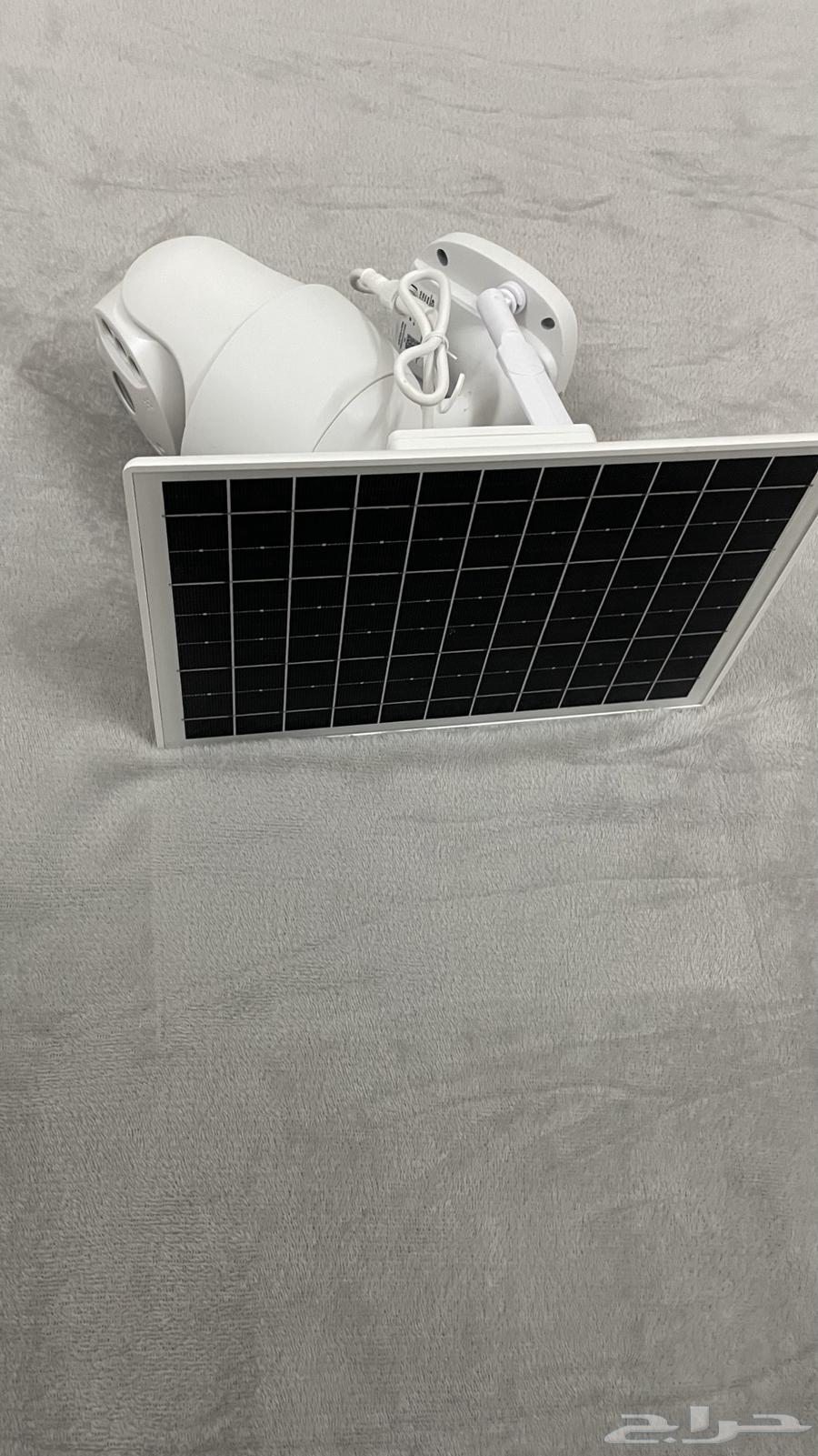 Solar-powered camera63655216060034112