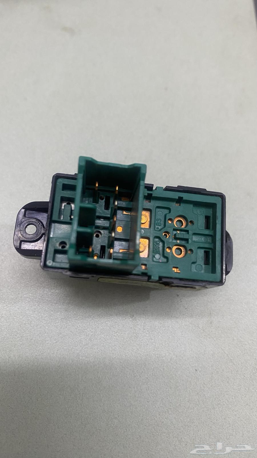 Front right passenger-side window switch63668099638785112