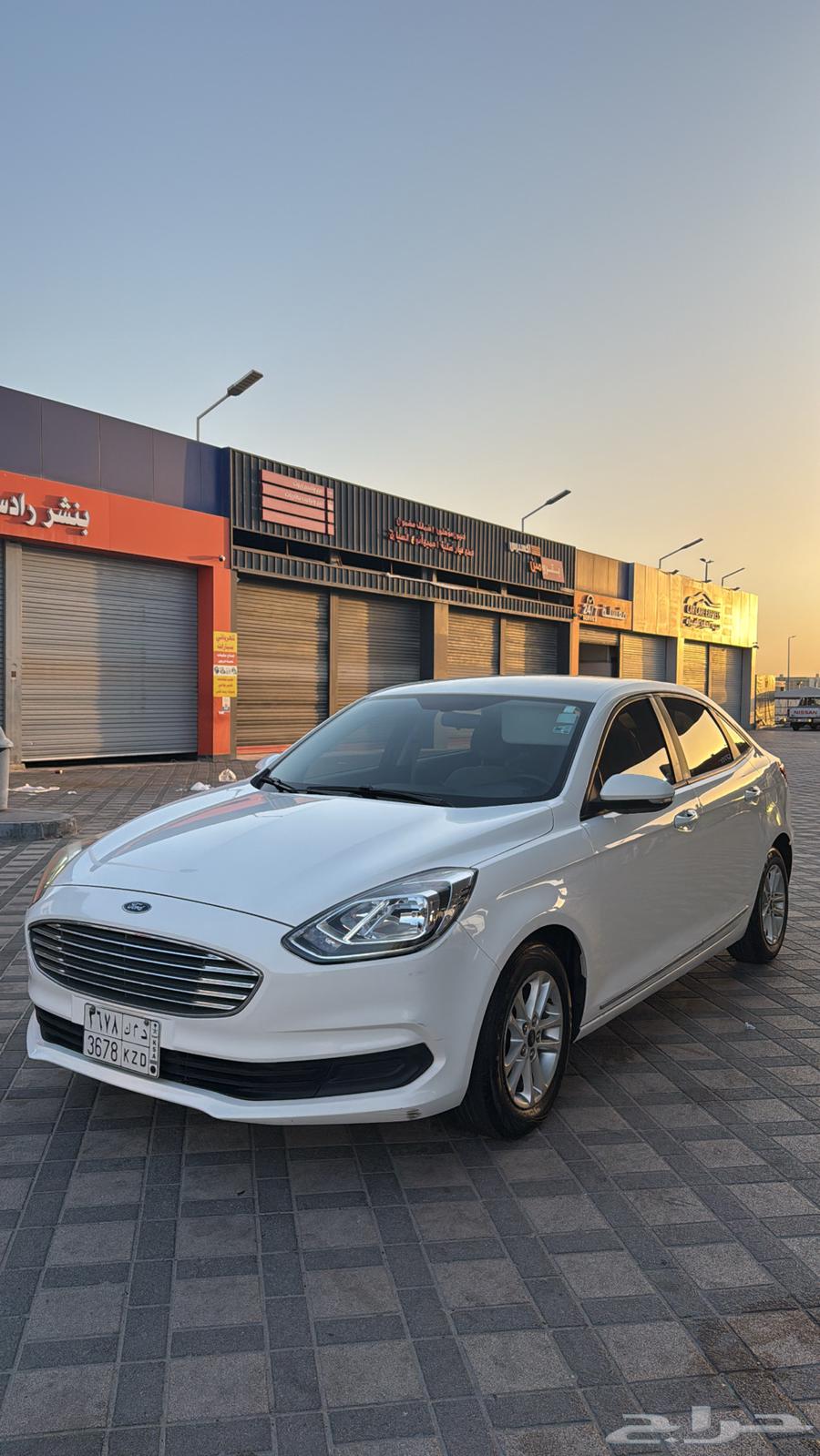 Ford Escort 202063667492577025110