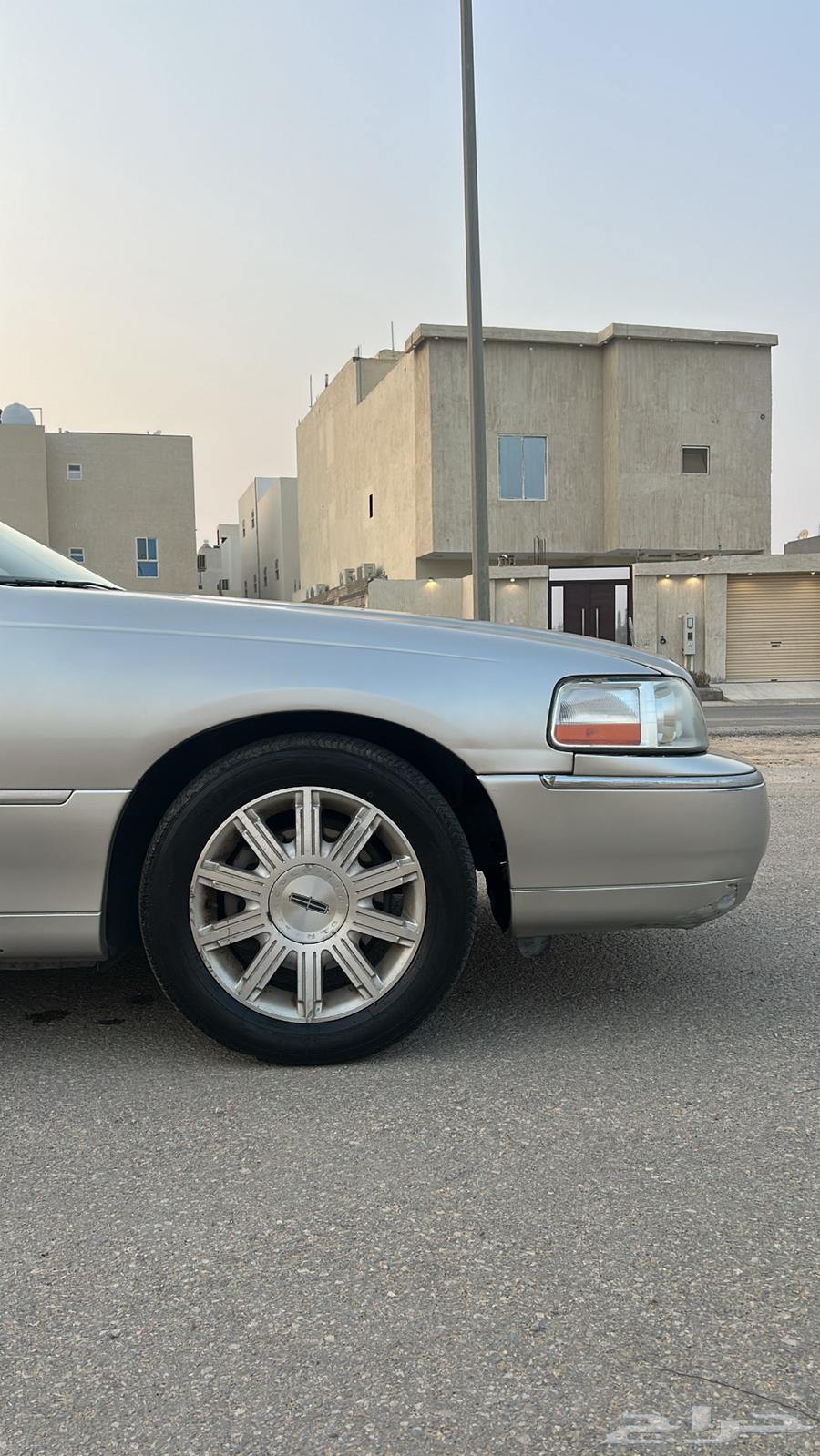 Lincoln Town Car 2011 (Clean). (Sold)63667650561922112