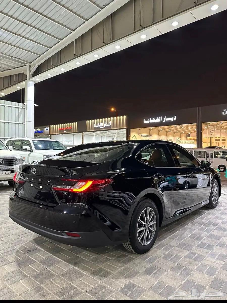 يوجد سيارات63670861638658111