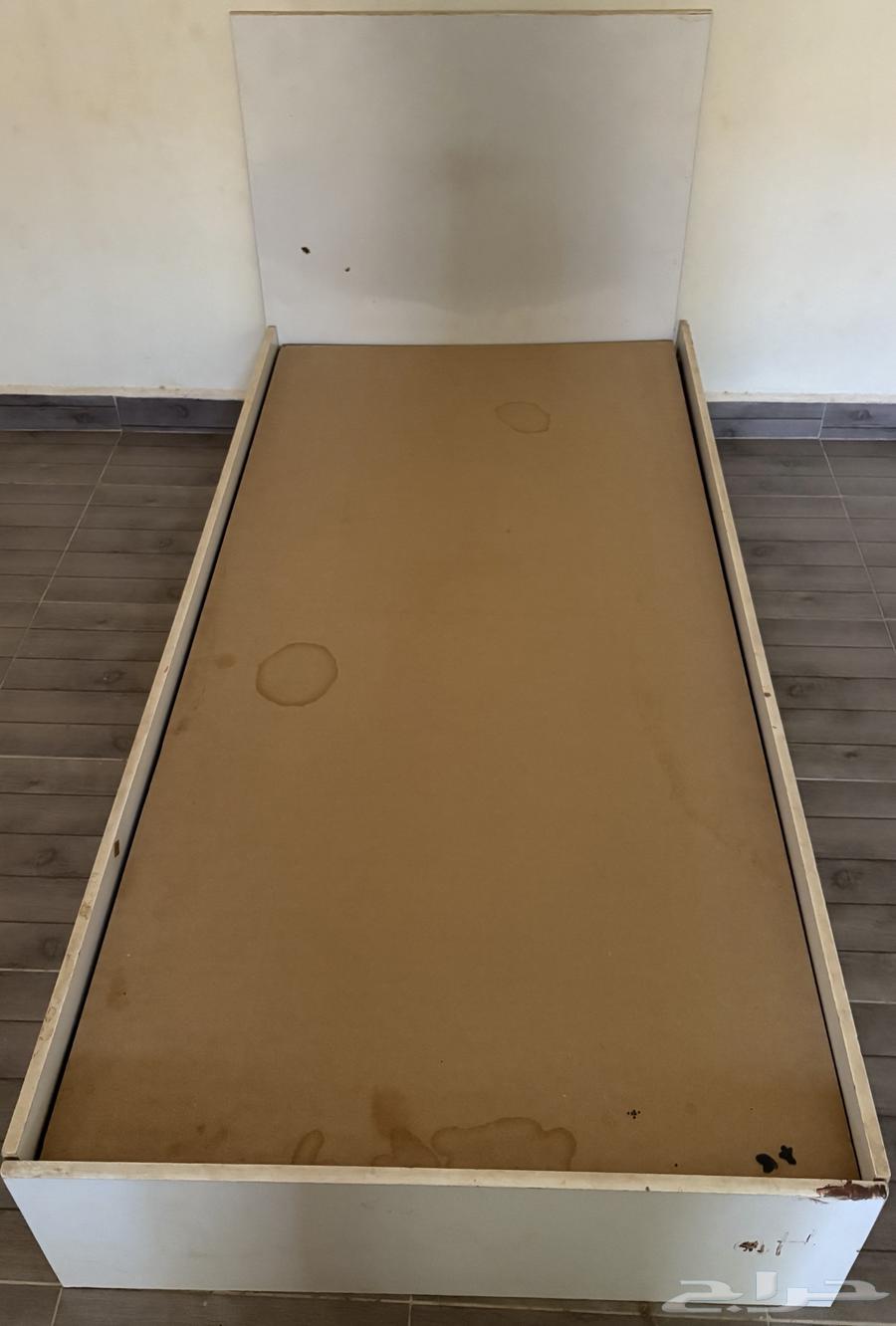 Window air conditioner, laundry machine, wooden bed, iron bed, furniture63386830777218114
