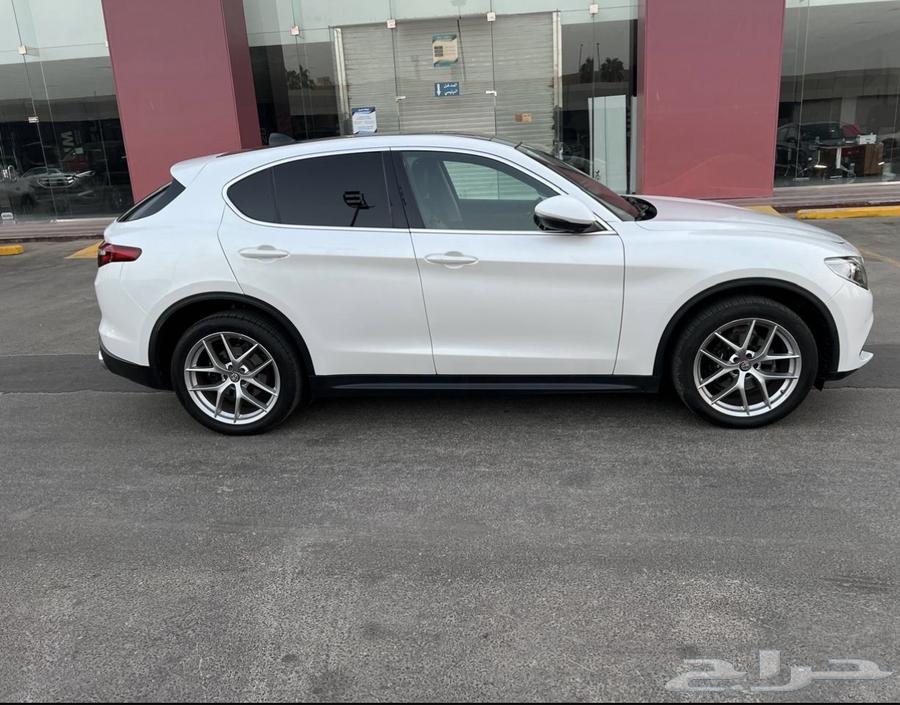 Alfa Romeo Stelvio Full Model 201863667650540930111