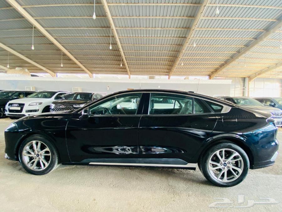 Ford Taurus 202363667650321026112