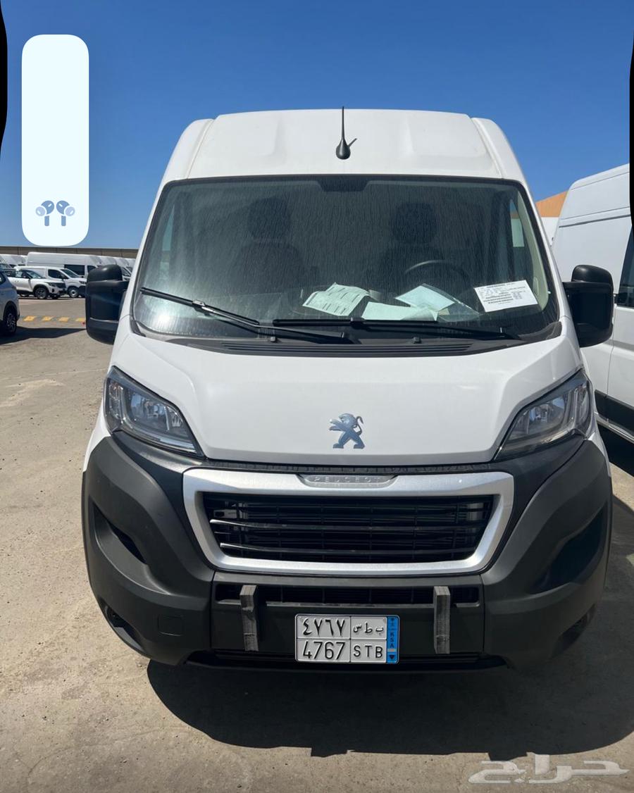 Goods vans for monthly rental63667506537091110