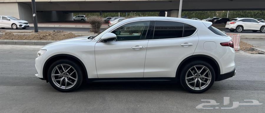 Alfa Romeo Stelvio Full Model 201863667650540930112