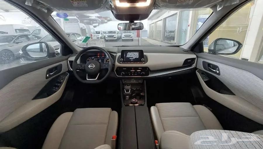 Nissan Extreel 5 Seats 4x4 202563667506767617112