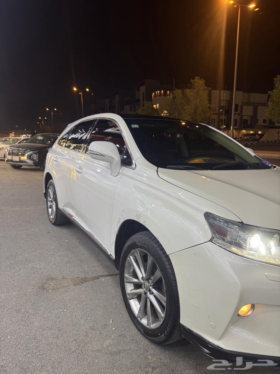 Lexus RX63671038153217112